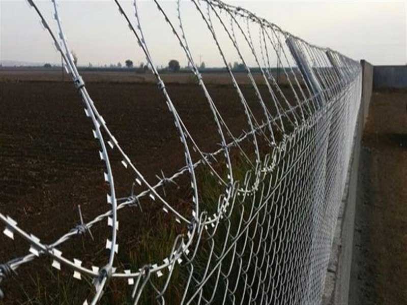 Jiletli - Dikenli Tel